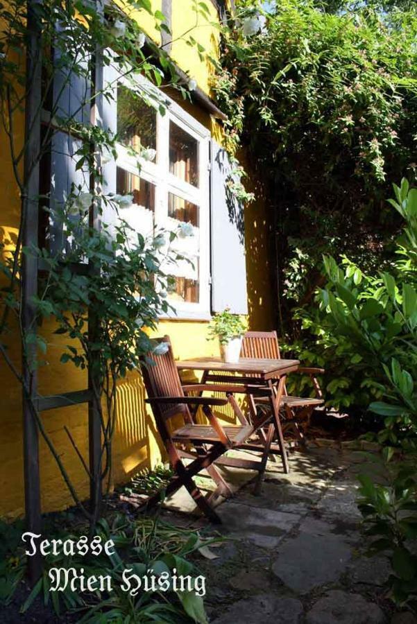 Ferienhaus Mien Huesing ชตราลซุนด์ ภายนอก รูปภาพ